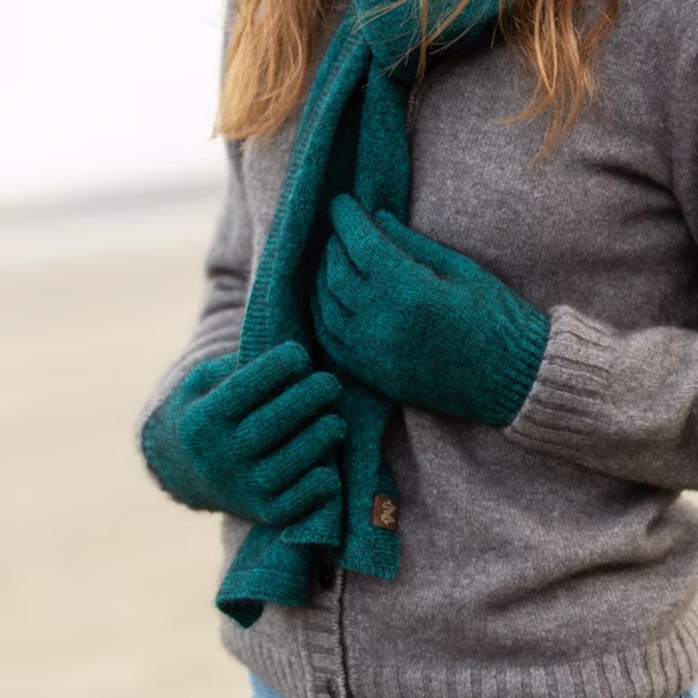 Noble Wilde Glove