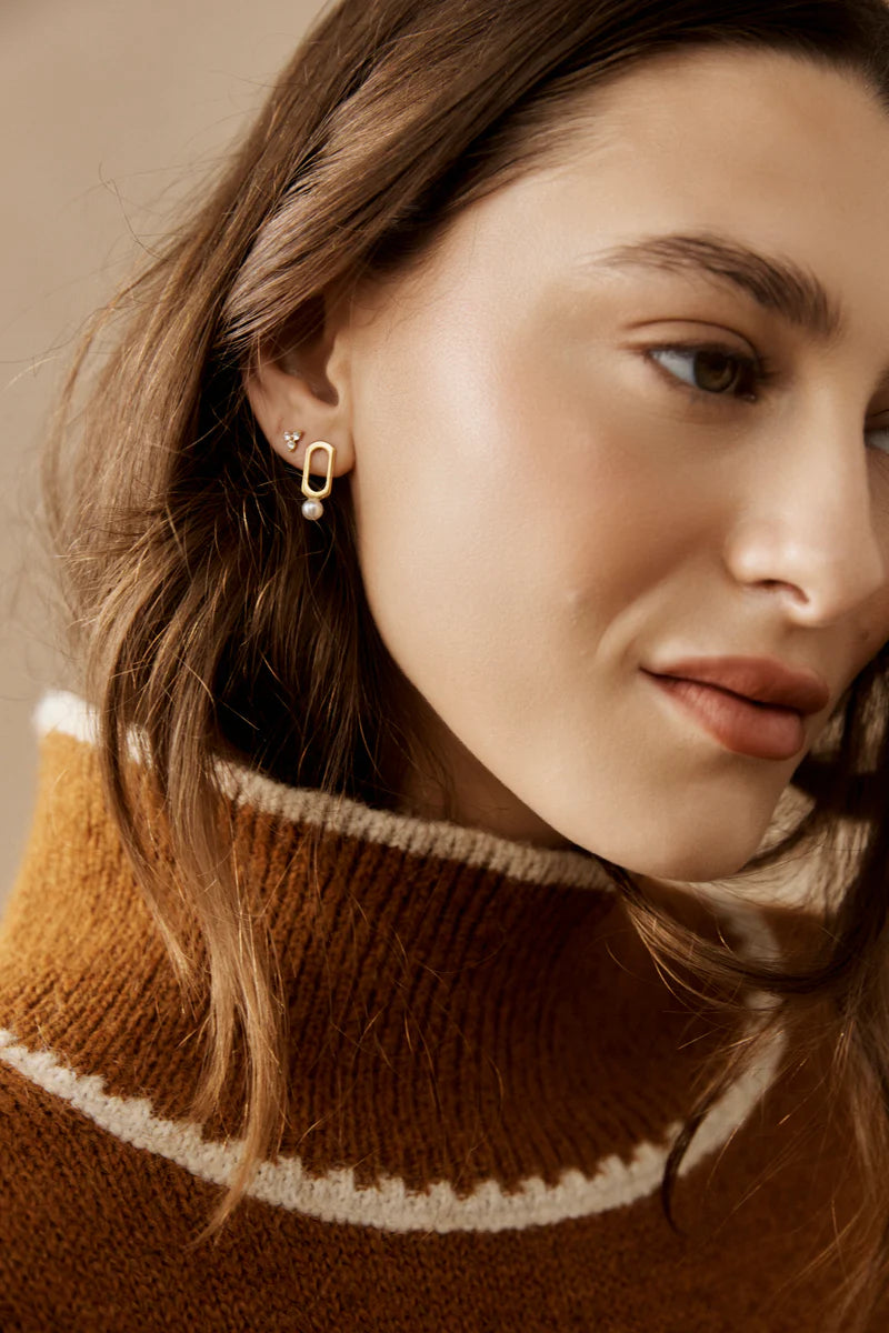 Eb&Ive Heritage Earring - Oval Pearl