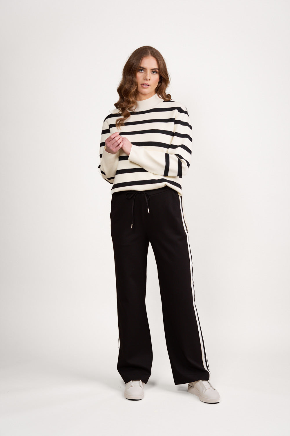 Vassalli Wide Leg Full Length Pull On with Side Stripe Detail