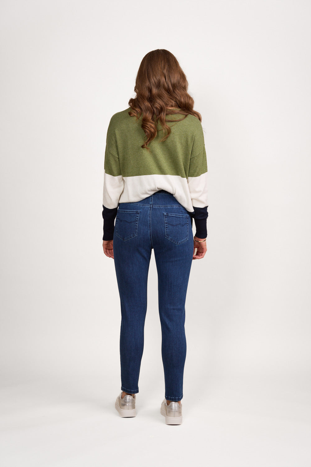 Vassalli Skinny Leg Ankle Grazer, Slim Hip and Thigh Jean with Side Waist Elastic