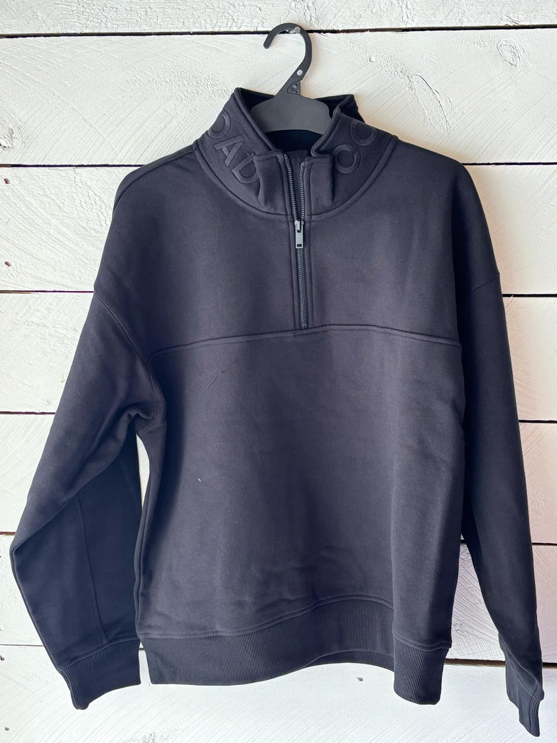 Country Road Good Earth Cotton Zip Collar