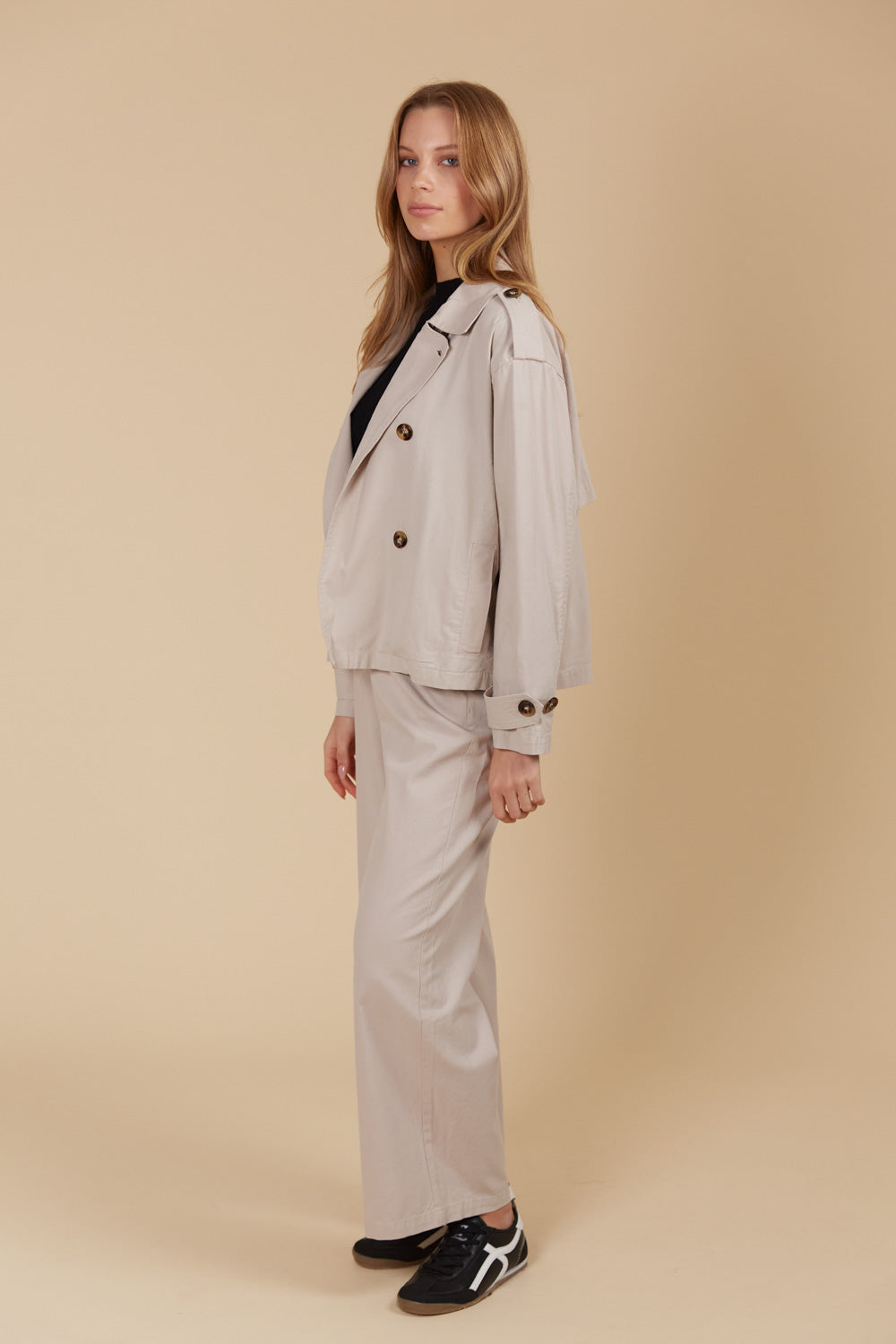 IsleOfMine Freya Crop Trench
