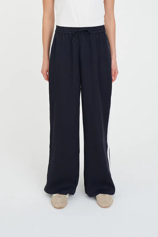 Huffer Off Duty Pant