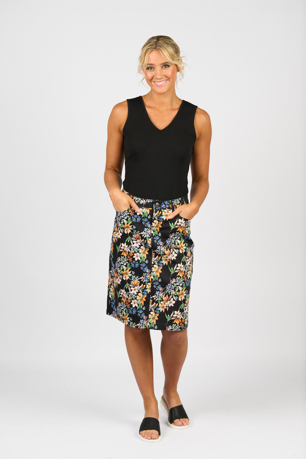 Vassalli Printed Lightweight Skirt With Centre Back Vent