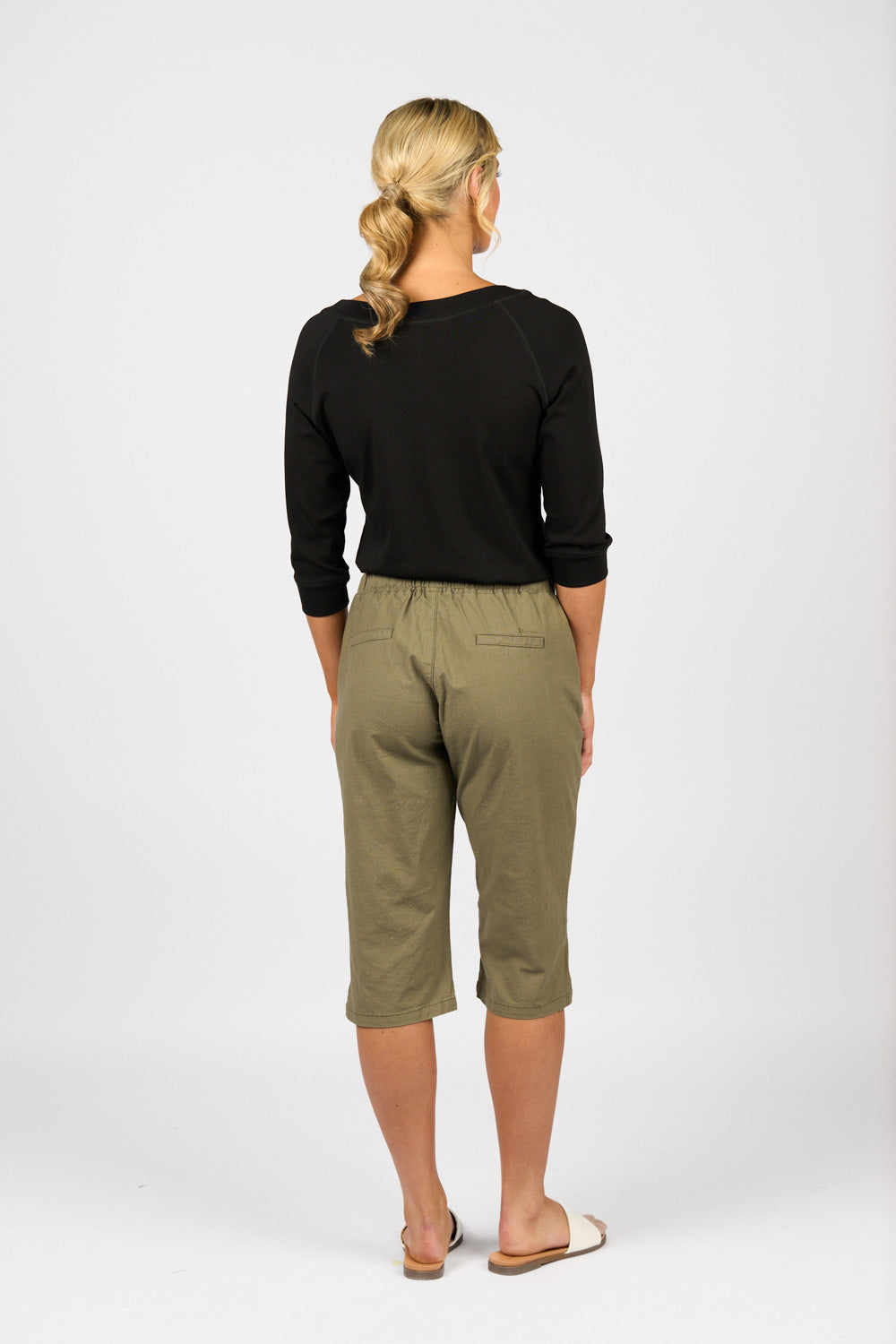 Vassalli Below Knee Skinny Leg Elastic Waist Pant