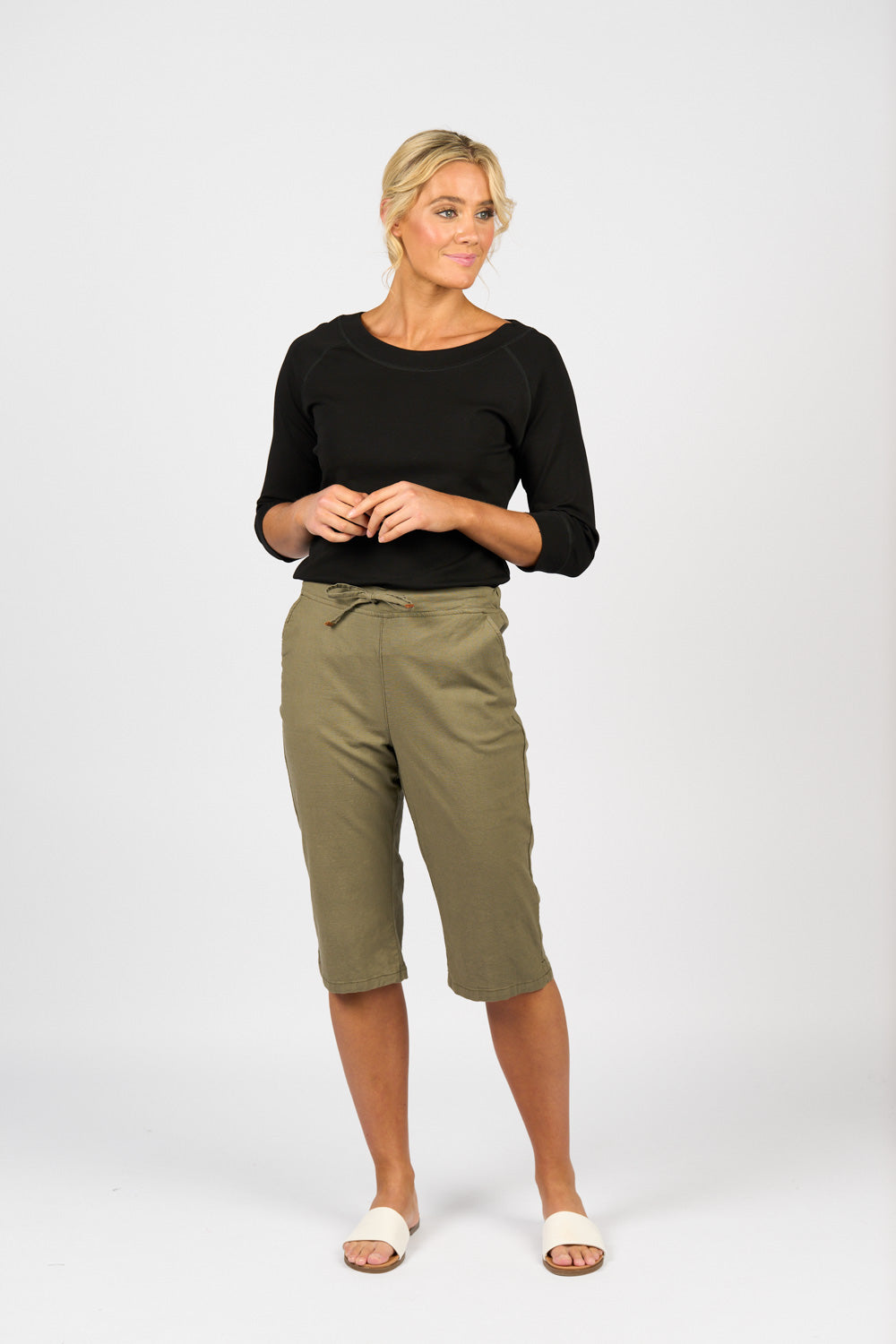 Vassalli Below Knee Skinny Leg Elastic Waist Pant