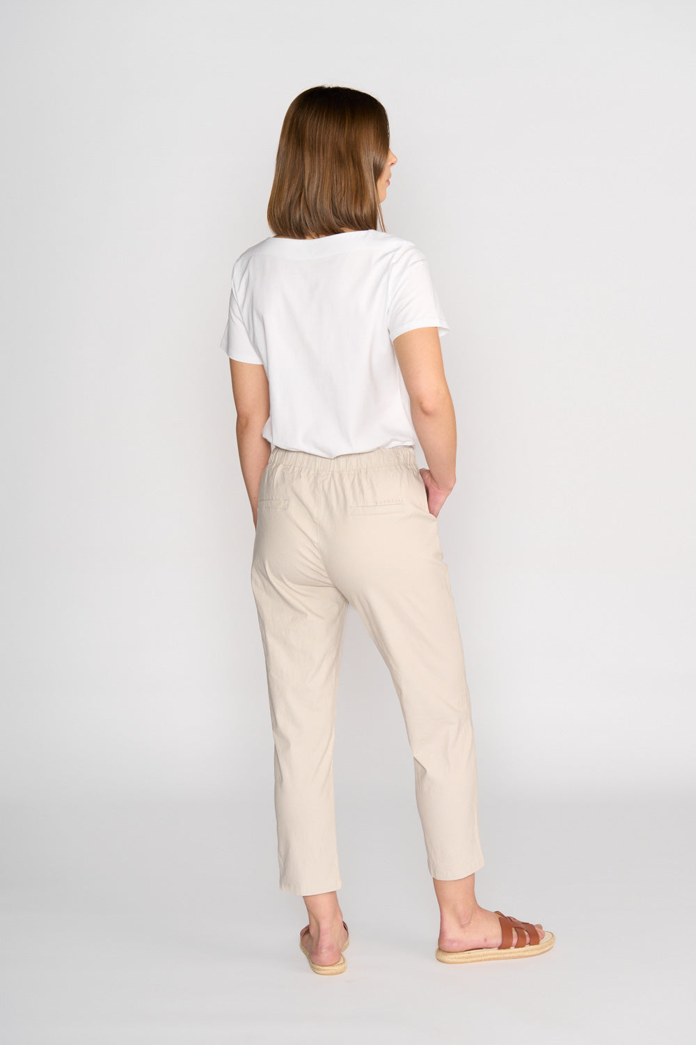 Vassalli 7/8 Length Slim Leg Elastic Waist Pant