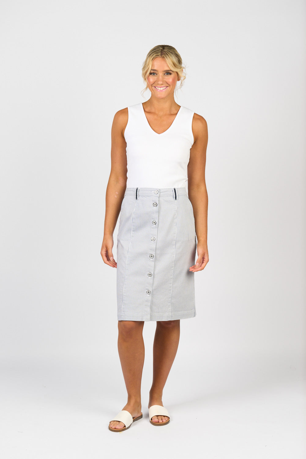 Vassalli Knee Length Skirt with Contrast Buttons and Trim