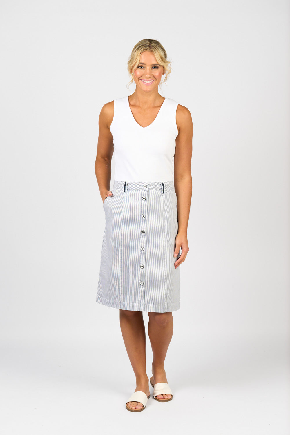 Vassalli Knee Length Skirt with Contrast Buttons and Trim
